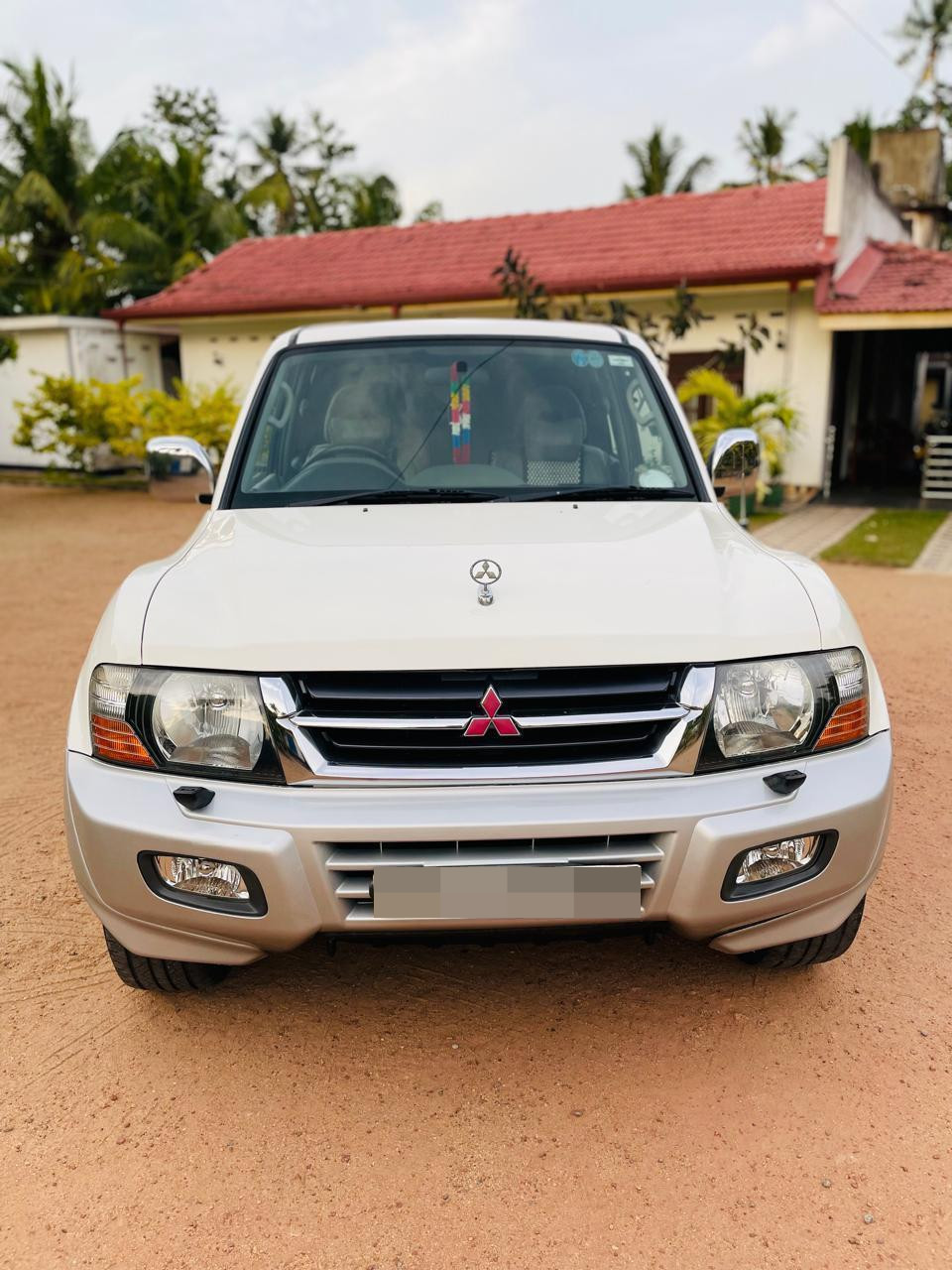Mitsubishi Montero 2000 - Used SUV sale in Sri Lanka - patpat.lk