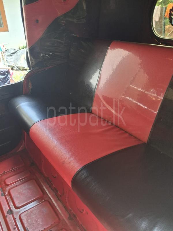 Bajaj Three Wheel 2011 - பயன்படுத்தப்பட்டது முச்சக்கர வண்டி sale in Sri Lanka - patpat.lk