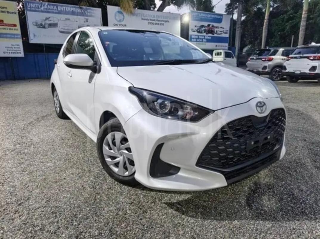 Toyota Yaris 2024 - Reconditioned Car sale in Sri Lanka - patpat.lk