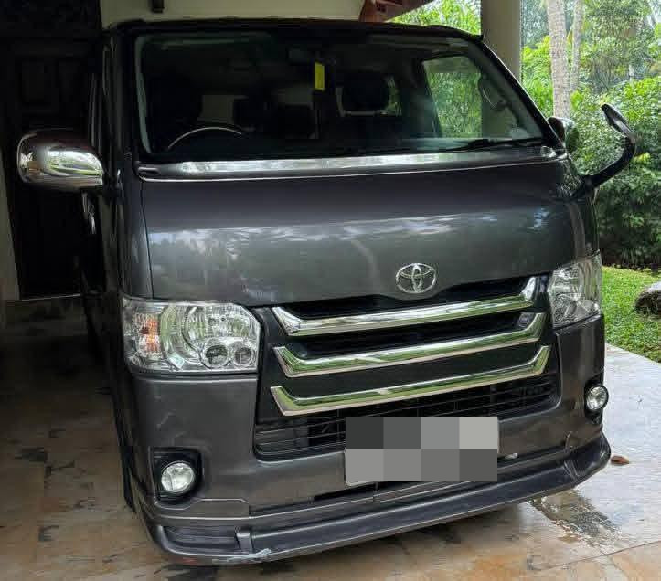 Toyota Hiace 2015 - Used Van sale in Sri Lanka - patpat.lk