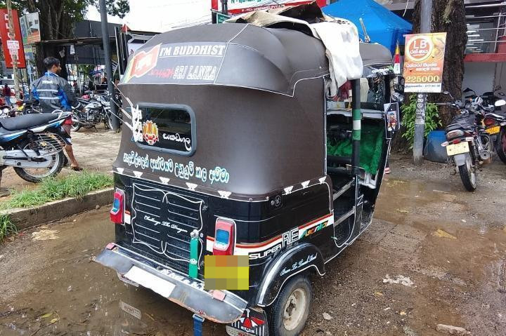 Bajaj 4 stroke 2015 - பயன்படுத்தப்பட்டது முச்சக்கர வண்டி sale in Sri Lanka - patpat.lk