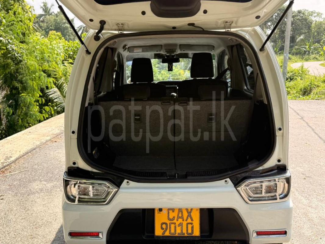 Advertisement image 6