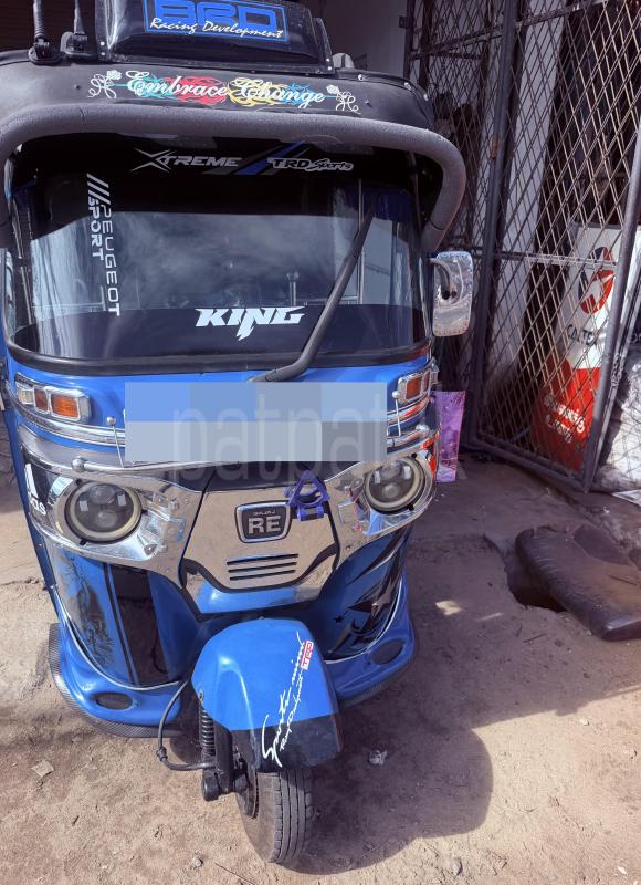 Bajaj 4 stroke 2015 - பயன்படுத்தப்பட்டது முச்சக்கர வண்டி sale in Sri Lanka - patpat.lk