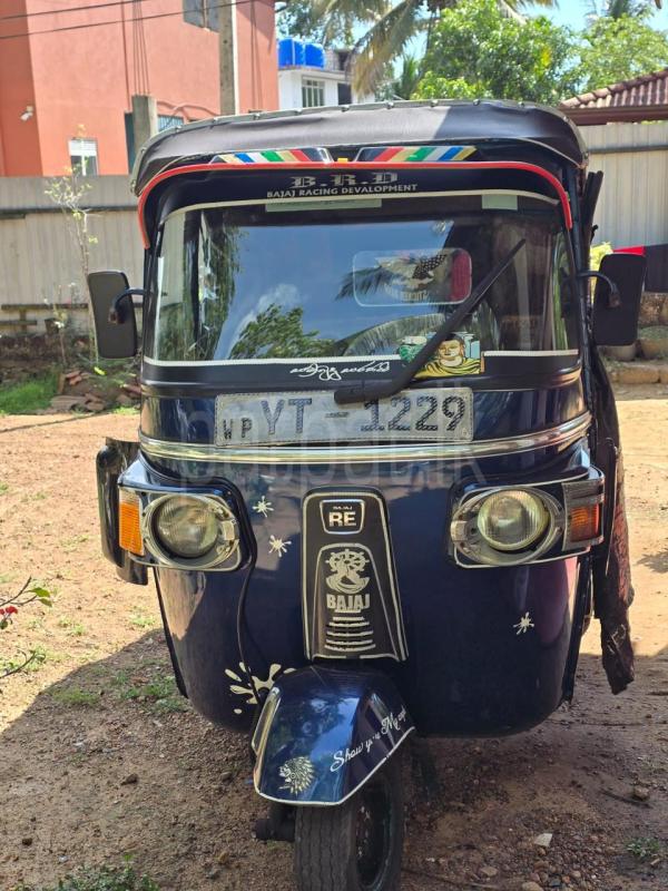 Bajaj Three Wheel 2011 - භාවිතා කරන ලද ත්‍රිරෝද රථය sale in Sri Lanka - patpat.lk