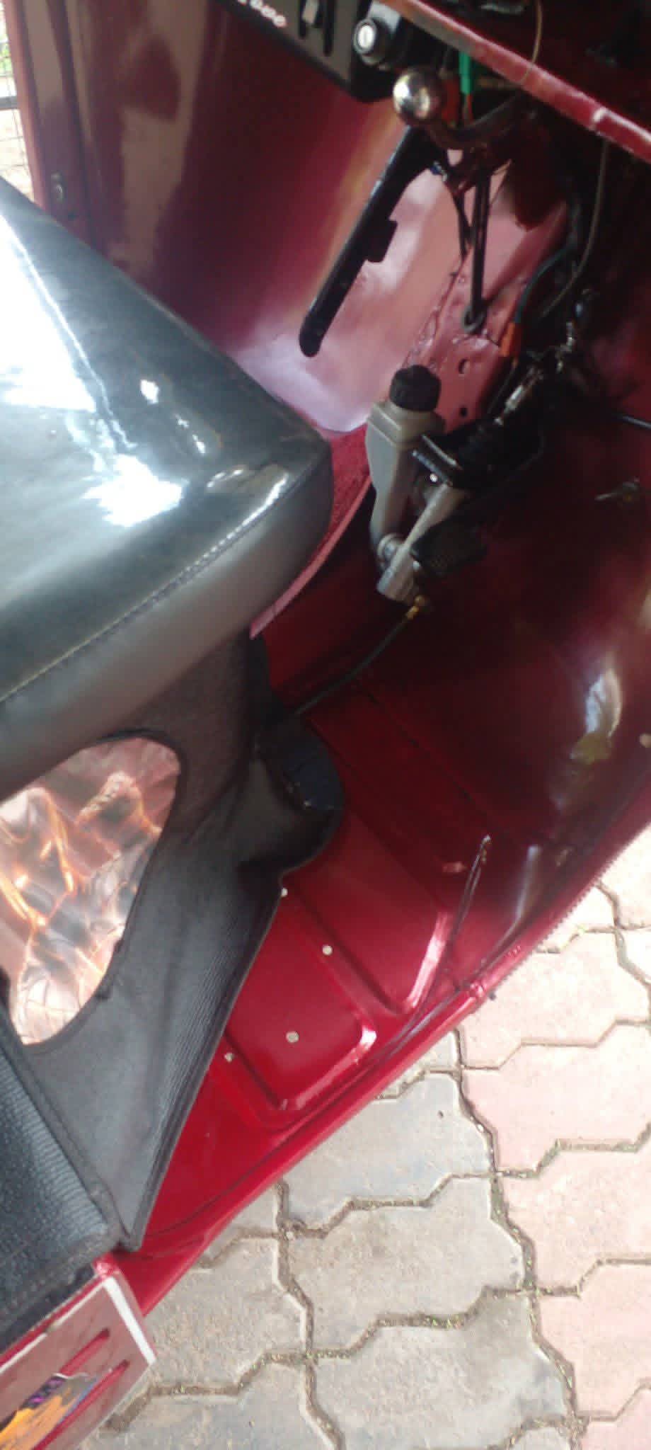 Bajaj Three Wheel 2006 - பயன்படுத்தப்பட்டது முச்சக்கர வண்டி sale in Sri Lanka - patpat.lk