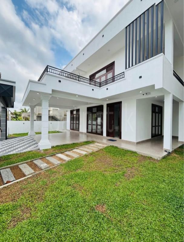 House for Sale in Polgasowita ads-image-1