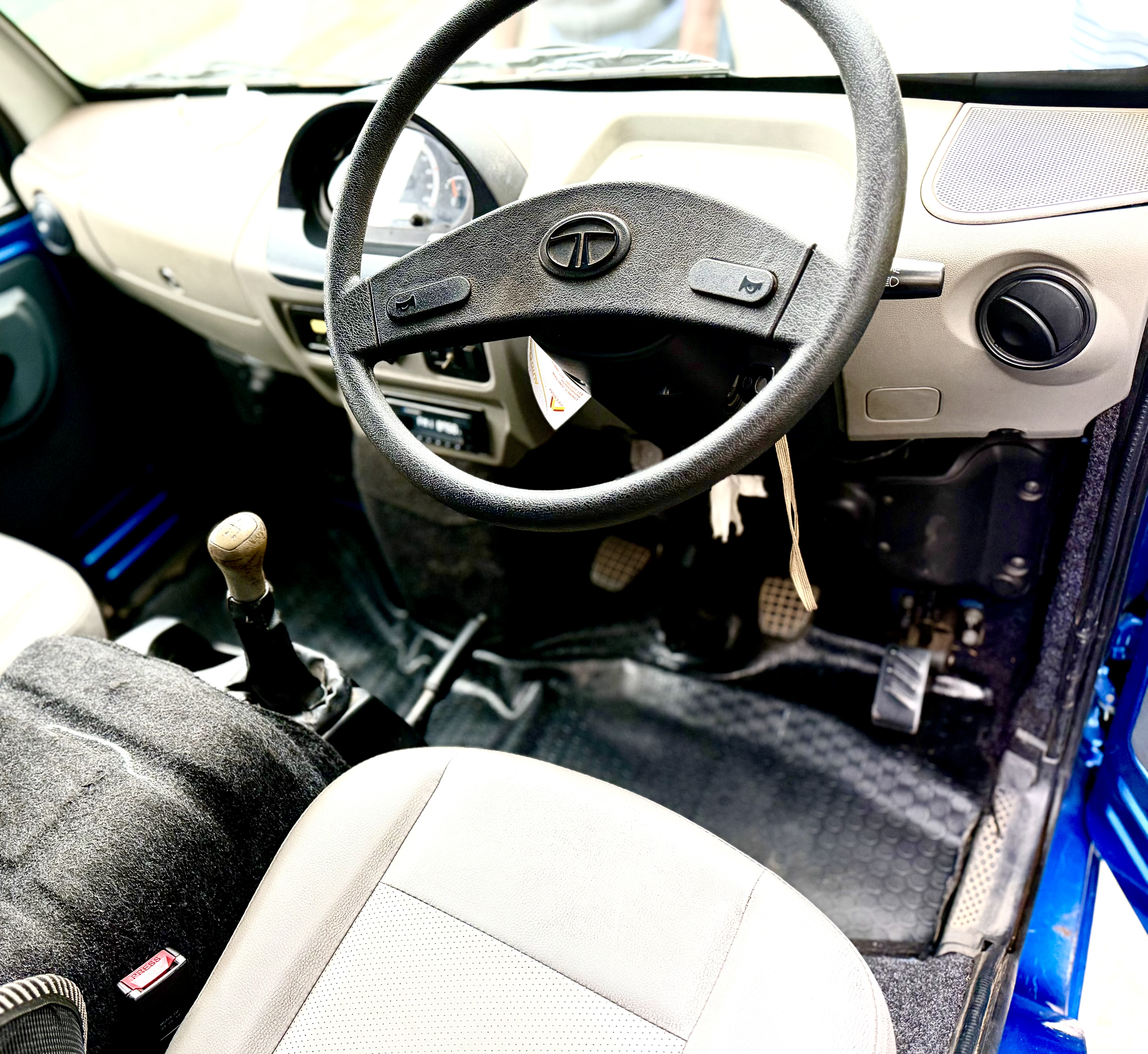 Advertisement image 6