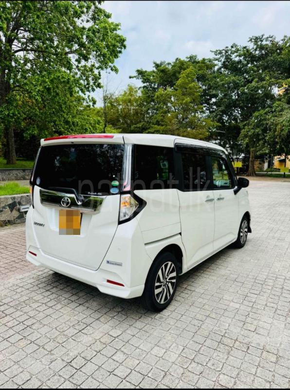 Toyota Roomy 2024 - භාවිතා කරන ලද කාර් sale in Sri Lanka - patpat.lk