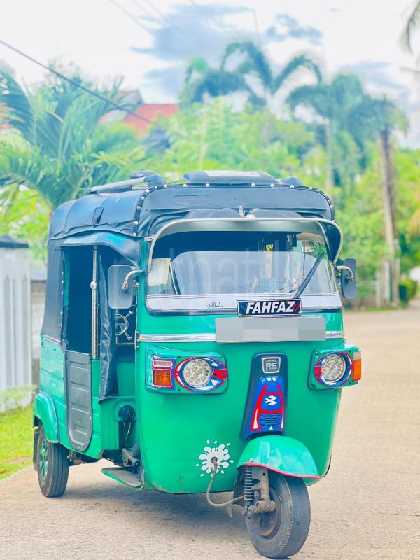 Bajaj 4 stroke 2011 - භාවිතා කරන ලද ත්‍රිරෝද රථය sale in Sri Lanka - patpat.lk
