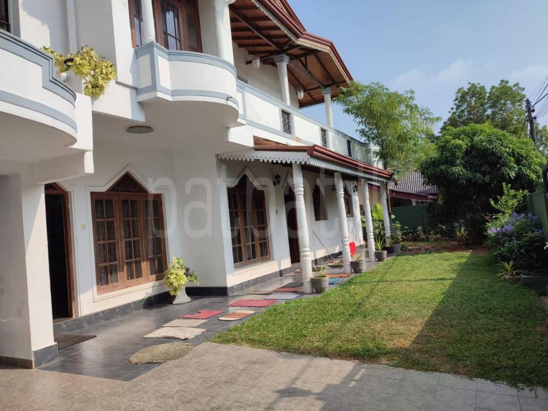 House for Sale in Boralesgamuwa ads-image-1