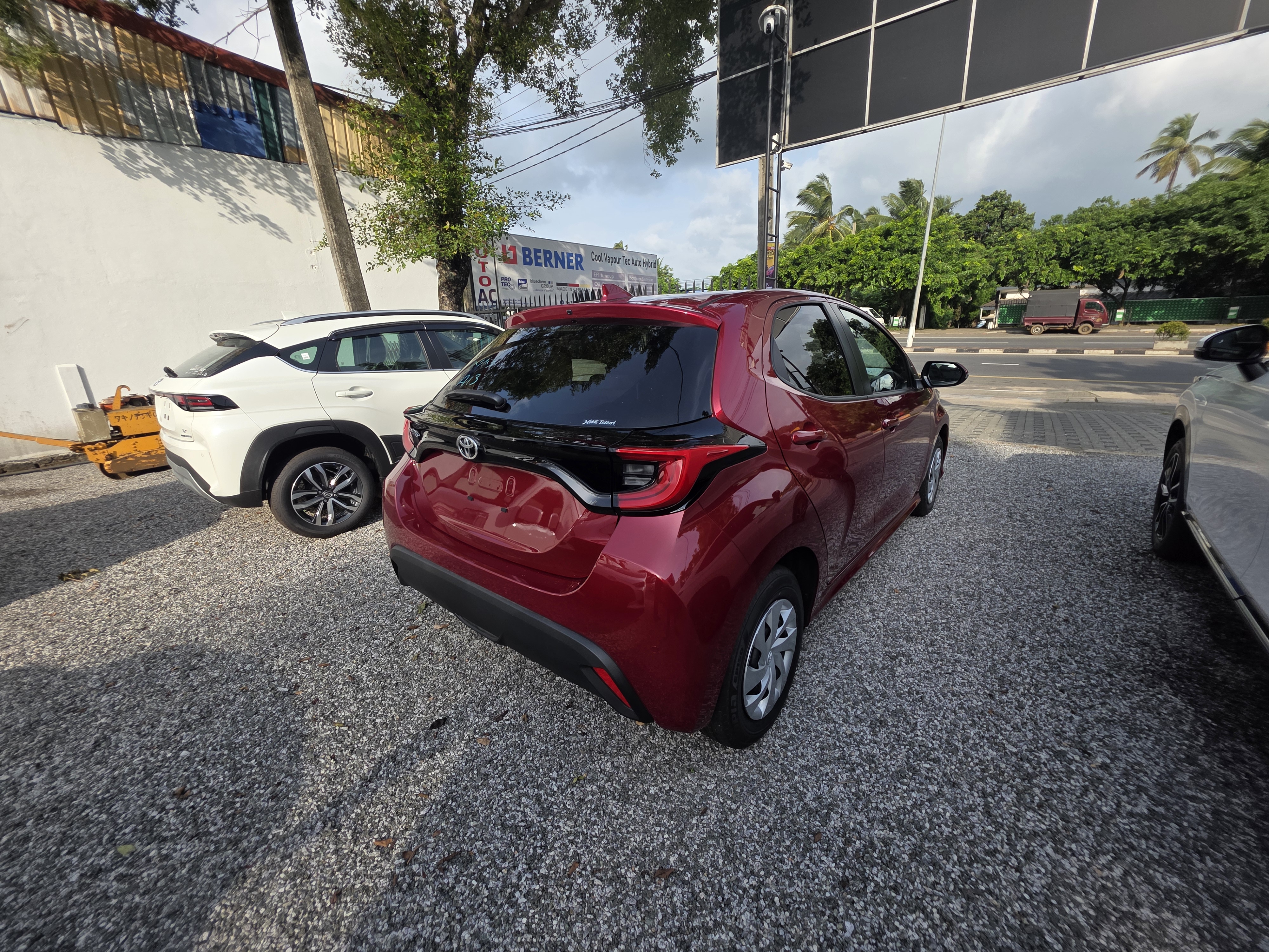 Toyota Yaris 2026 - අලුත් කාර් sale in Sri Lanka - patpat.lk