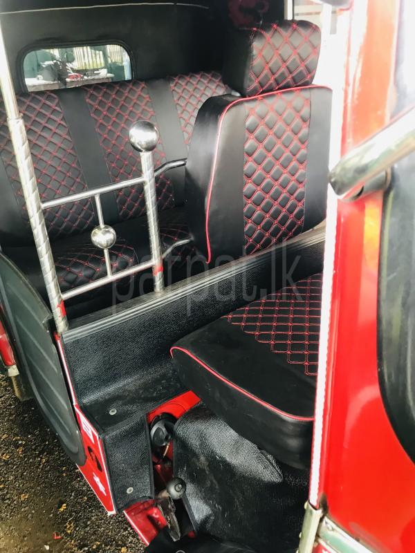 Bajaj Three Wheel 2010 - பயன்படுத்தப்பட்டது முச்சக்கர வண்டி sale in Sri Lanka - patpat.lk