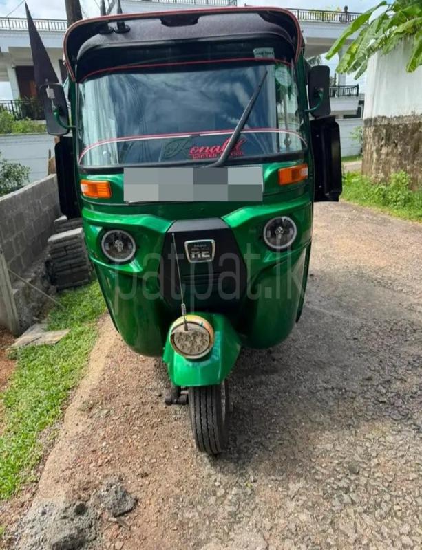 Bajaj Three Wheel 2015 - பயன்படுத்தப்பட்டது முச்சக்கர வண்டி sale in Sri Lanka - patpat.lk