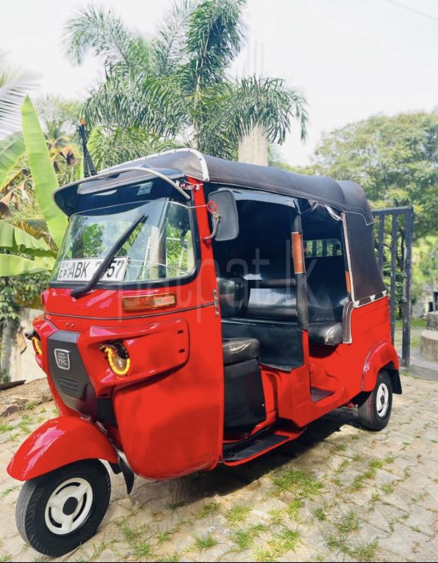 Bajaj Three Wheel 2016 - භාවිතා කරන ලද ත්‍රිරෝද රථය sale in Sri Lanka - patpat.lk