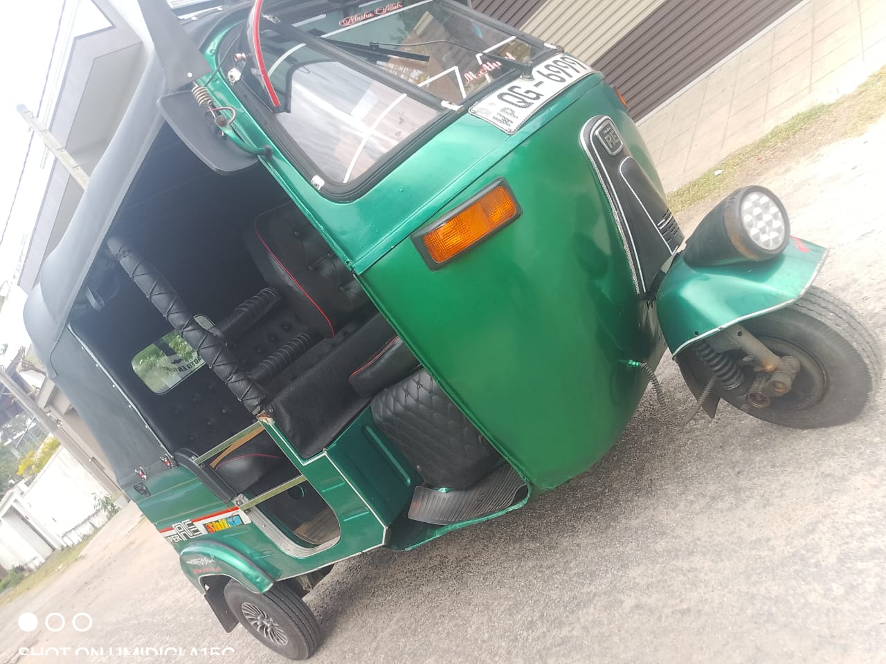 Bajaj 2 stroke 2006 - பயன்படுத்தப்பட்டது முச்சக்கர வண்டி sale in Sri Lanka - patpat.lk