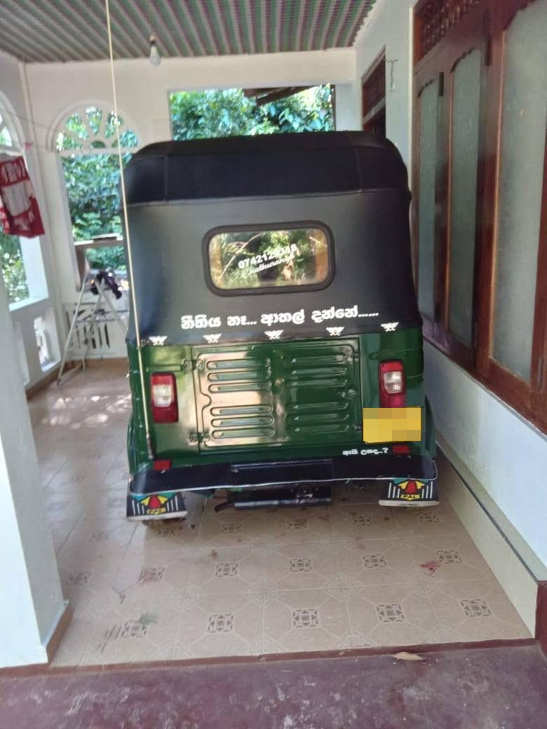 Bajaj Three Wheel 2009 - பயன்படுத்தப்பட்டது முச்சக்கர வண்டி sale in Sri Lanka - patpat.lk