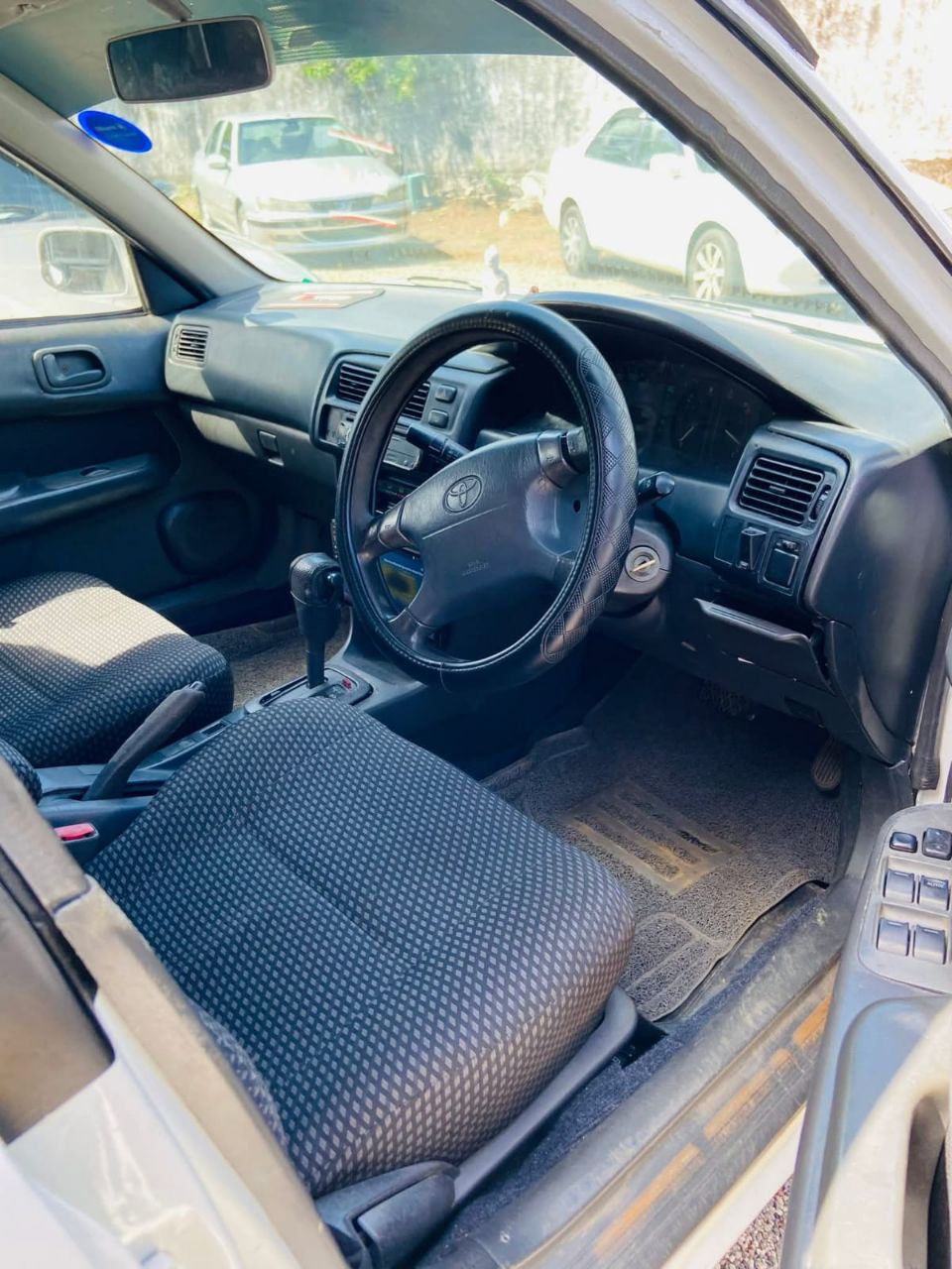 Toyota Corolla 1995 - නැවත සකස් කල කාර් sale in Sri Lanka - patpat.lk