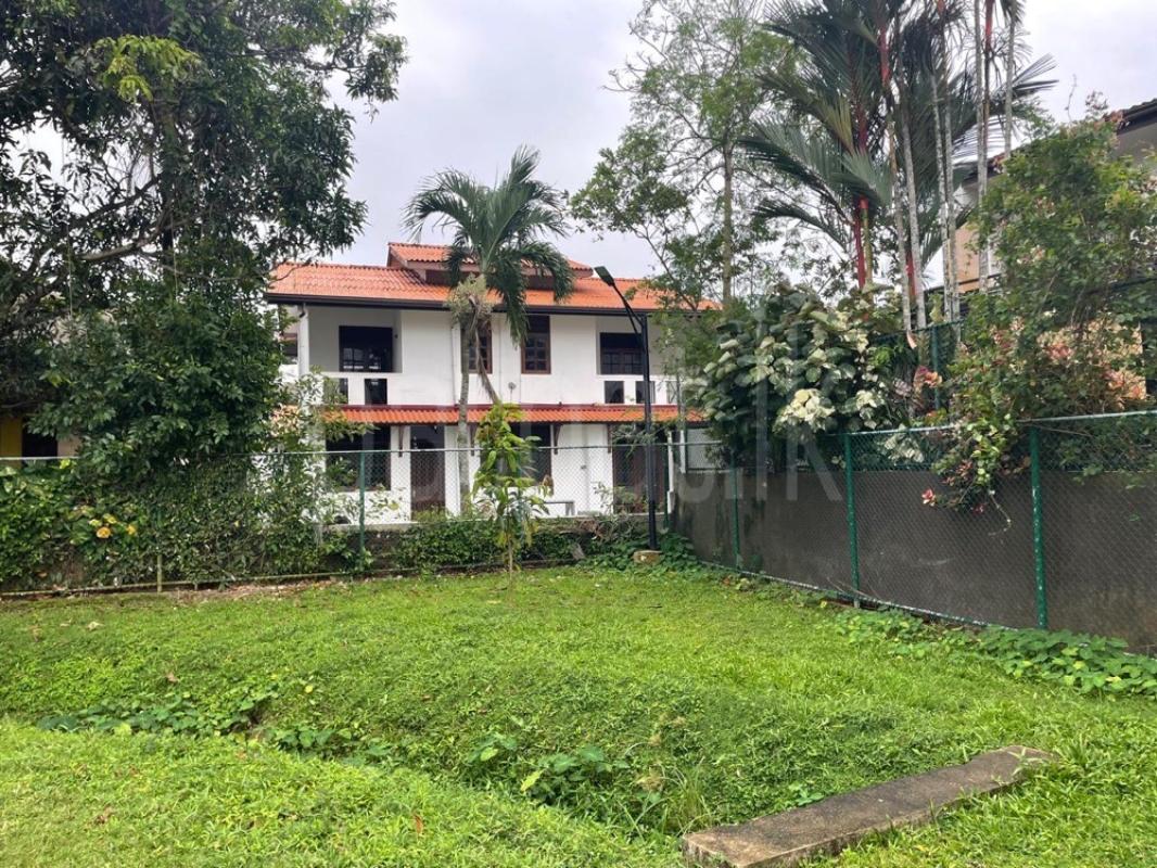 House for Sale in Nugegoda ads-image-1