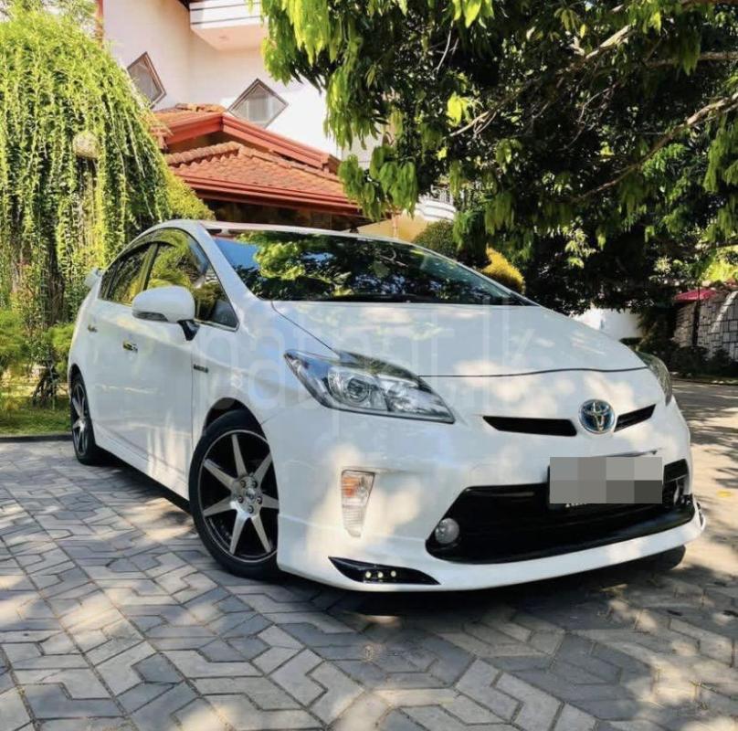 Toyota Prius 2013 - Used Car sale in Sri Lanka - patpat.lk