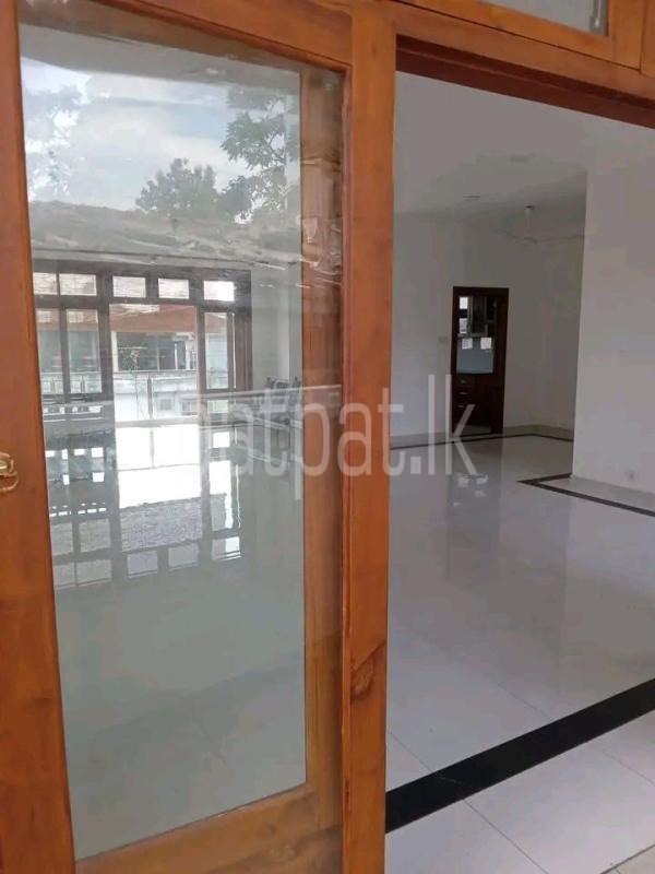 House for Sale in Wellawatta (Colombo 06)