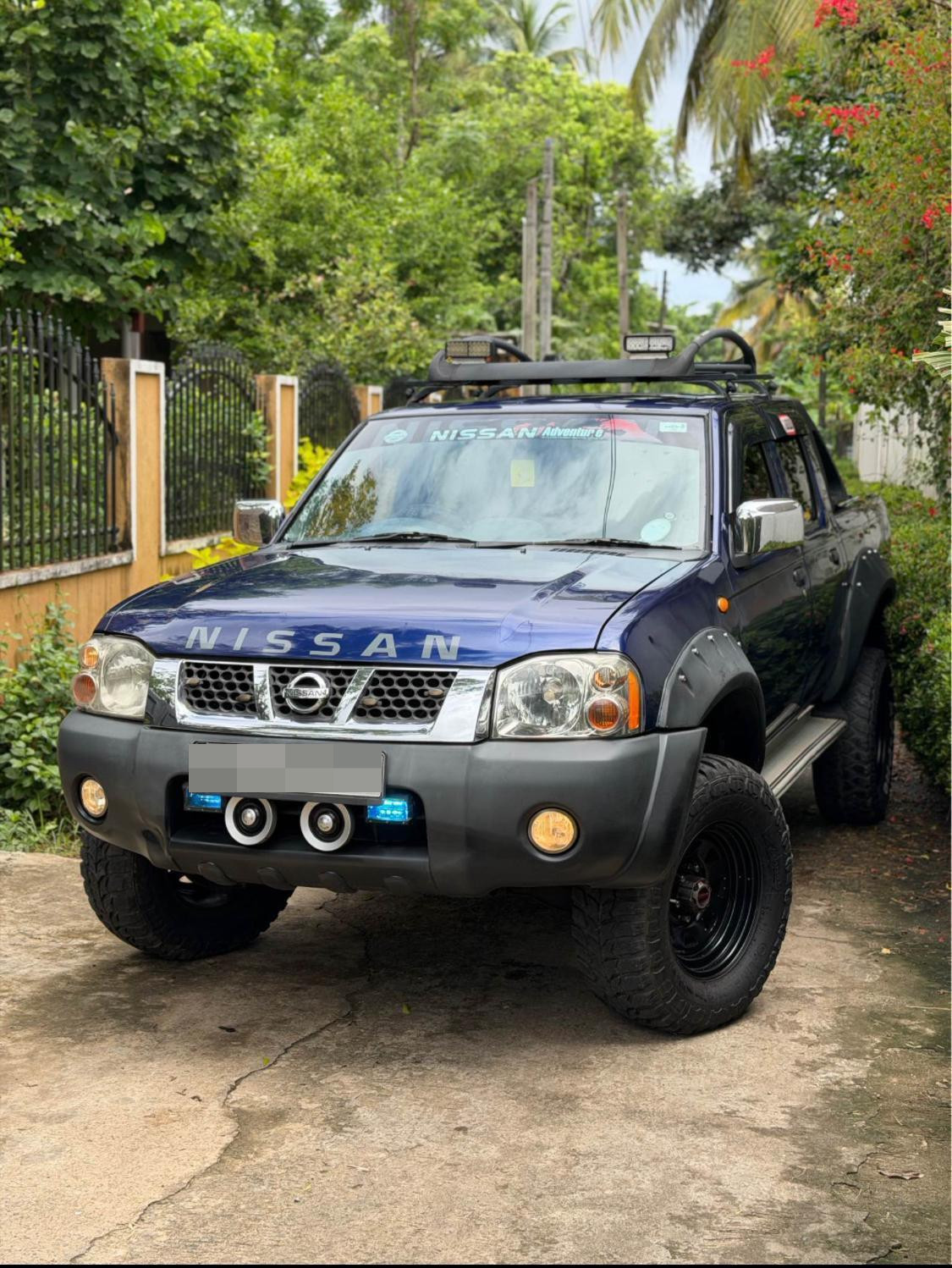 Nissan D22 2001 - பயன்படுத்தப்பட்டது SUV sale in Sri Lanka - patpat.lk