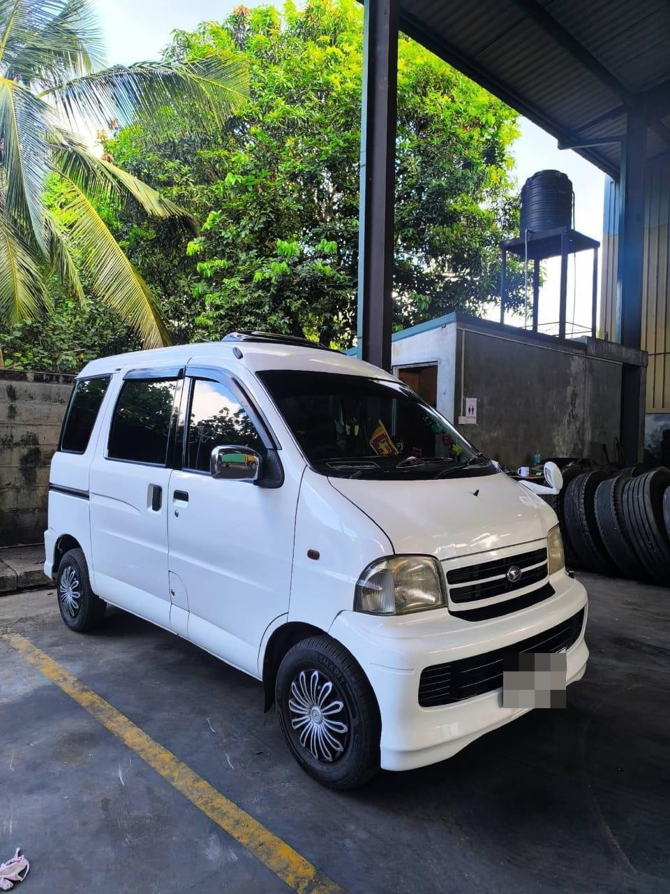 Daihatsu Move 1999 - பயன்படுத்தப்பட்டது வேன் sale in Sri Lanka - patpat.lk