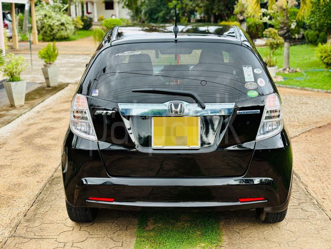 Honda Fit 2013 - பயன்படுத்தப்பட்டது கார் sale in Sri Lanka - patpat.lk