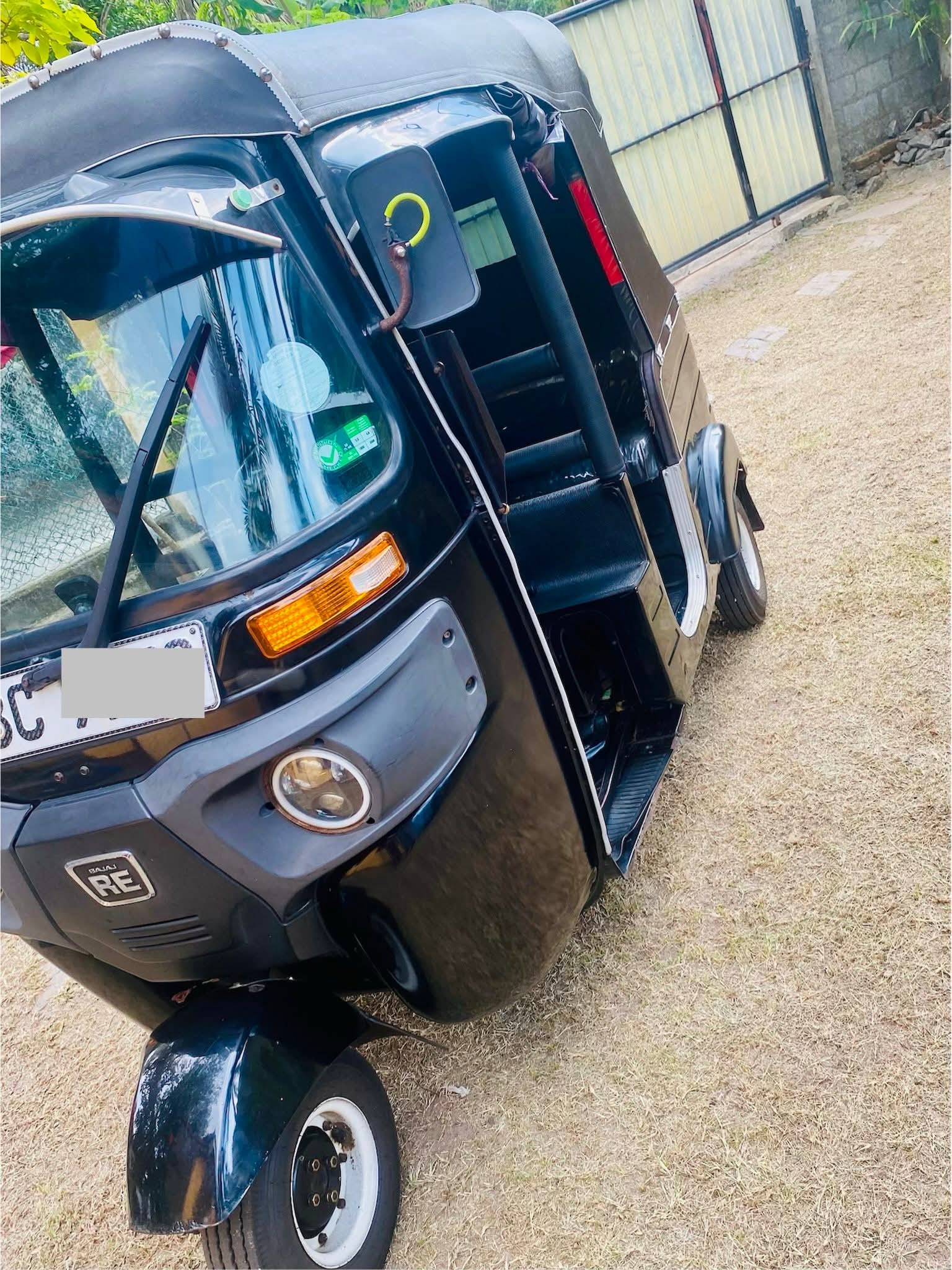 Bajaj Three Wheel 2015 - Used Three wheeler sale in Sri Lanka - patpat.lk