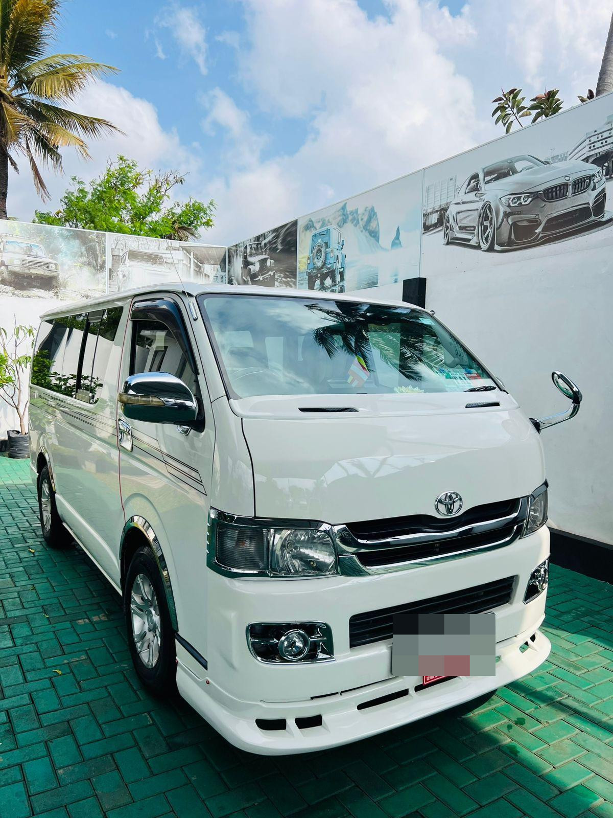 Toyota Hiace 2006 - Used Van sale in Sri Lanka - patpat.lk