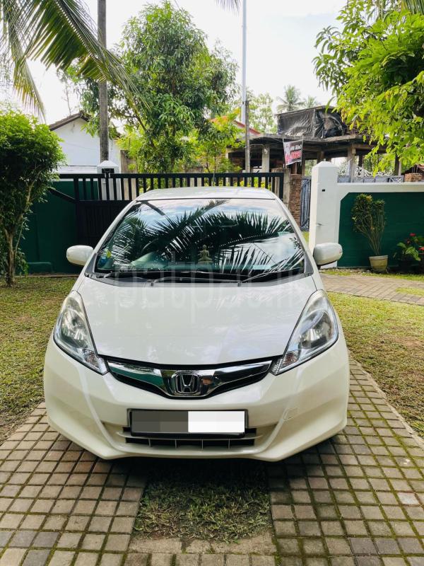 Advertisement image 1