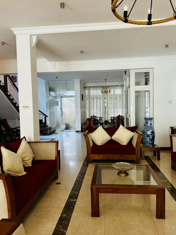 Advertisement image 6