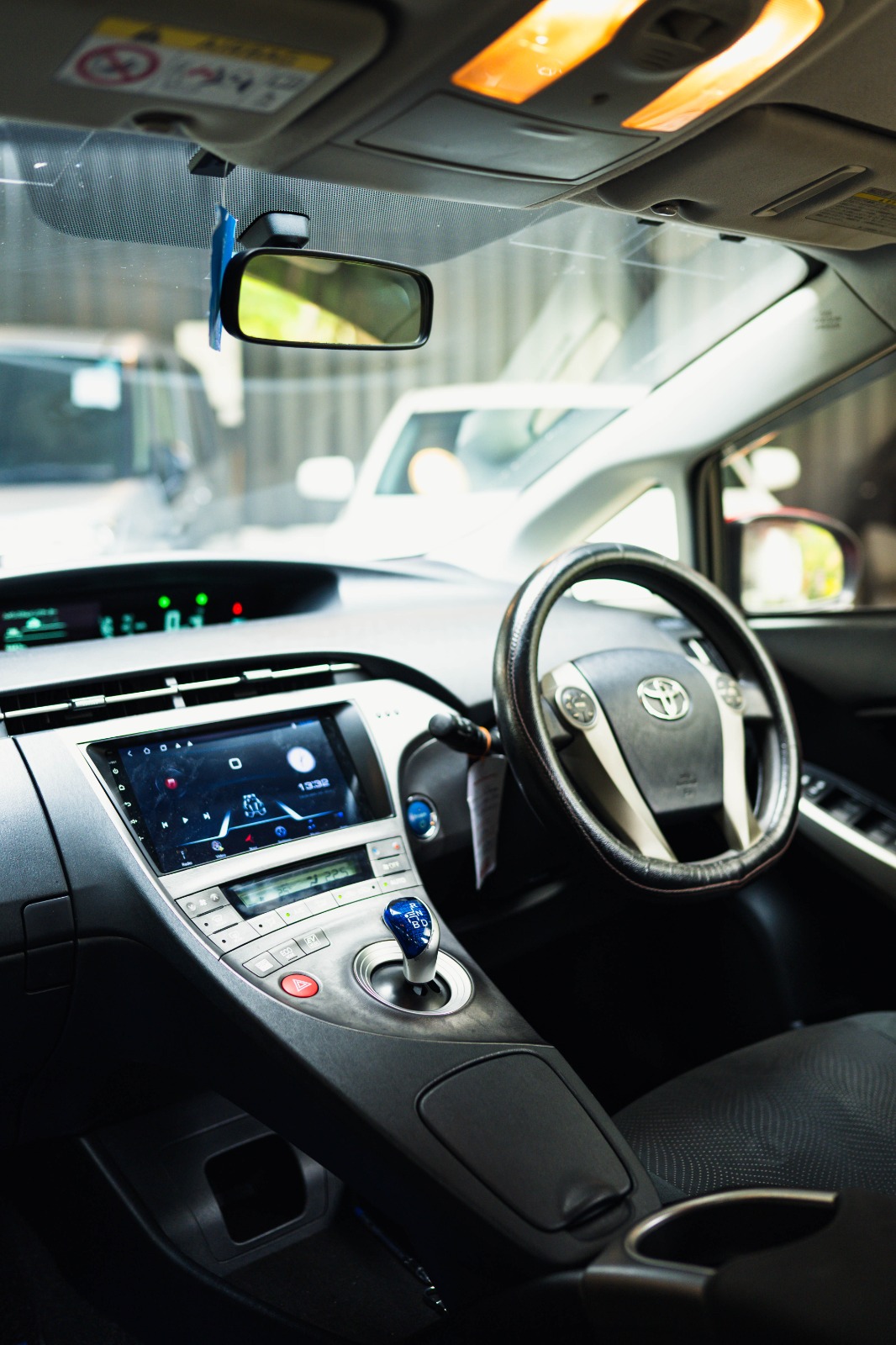 Toyota Prius 2014 - Used Car sale in Sri Lanka - patpat.lk