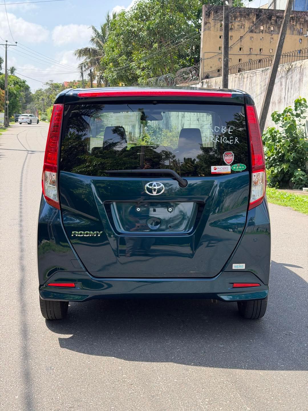 Toyota Roomy 2023 - නැවත සකස් කල වෑන් රථය sale in Sri Lanka - patpat.lk