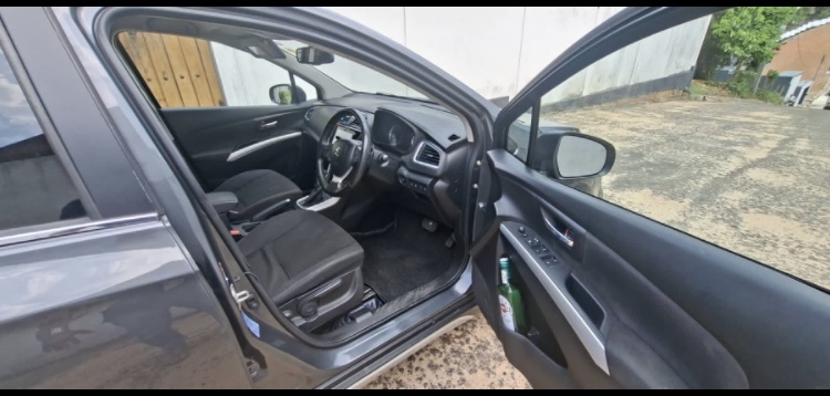 Suzuki S Cross 2017 - பயன்படுத்தப்பட்டது SUV sale in Sri Lanka - patpat.lk