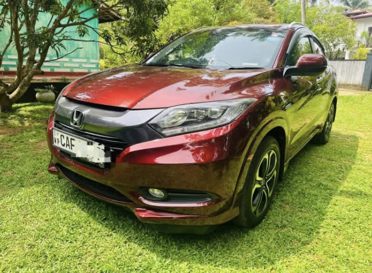 Honda Vezel 2015 - பயன்படுத்தப்பட்டது SUV sale in Sri Lanka - patpat.lk