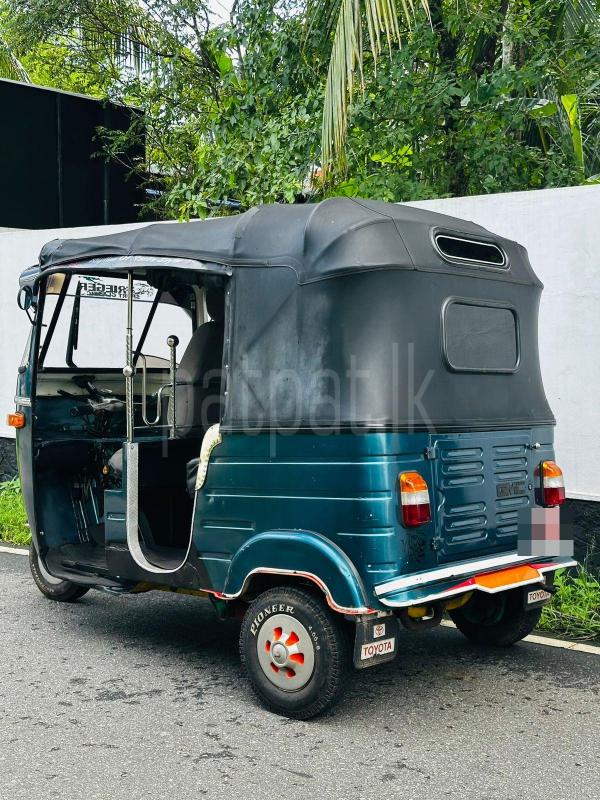 Bajaj 2 stroke 1998 - பயன்படுத்தப்பட்டது முச்சக்கர வண்டி sale in Sri Lanka - patpat.lk