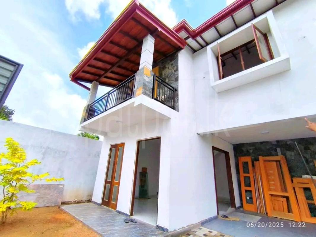 Advertisement image 3