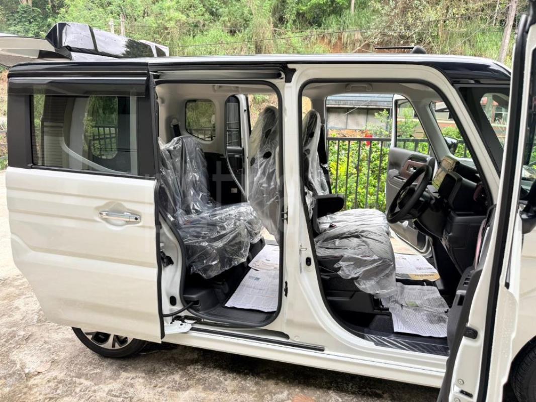 Advertisement image 4