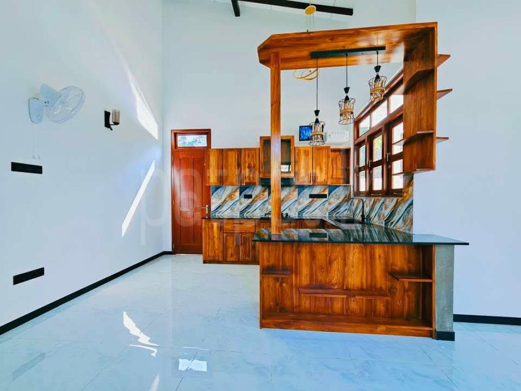 House for Sale in Athurugiriya