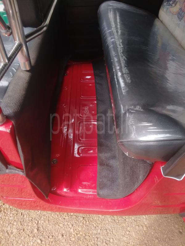 Bajaj Three Wheel 2009 - பயன்படுத்தப்பட்டது முச்சக்கர வண்டி sale in Sri Lanka - patpat.lk