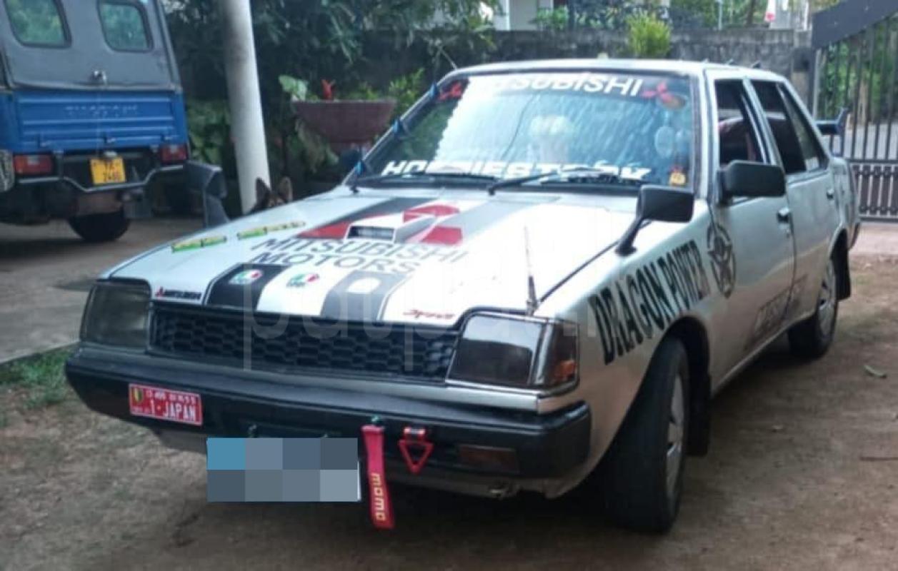 Mitsubishi Lancer 1982 - பயன்படுத்தப்பட்டது கார் sale in Sri Lanka - patpat.lk