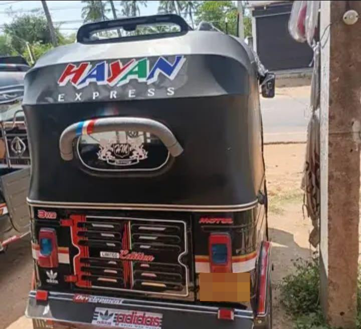 Bajaj Three Wheel 2013 - Used Three wheeler sale in Sri Lanka - patpat.lk