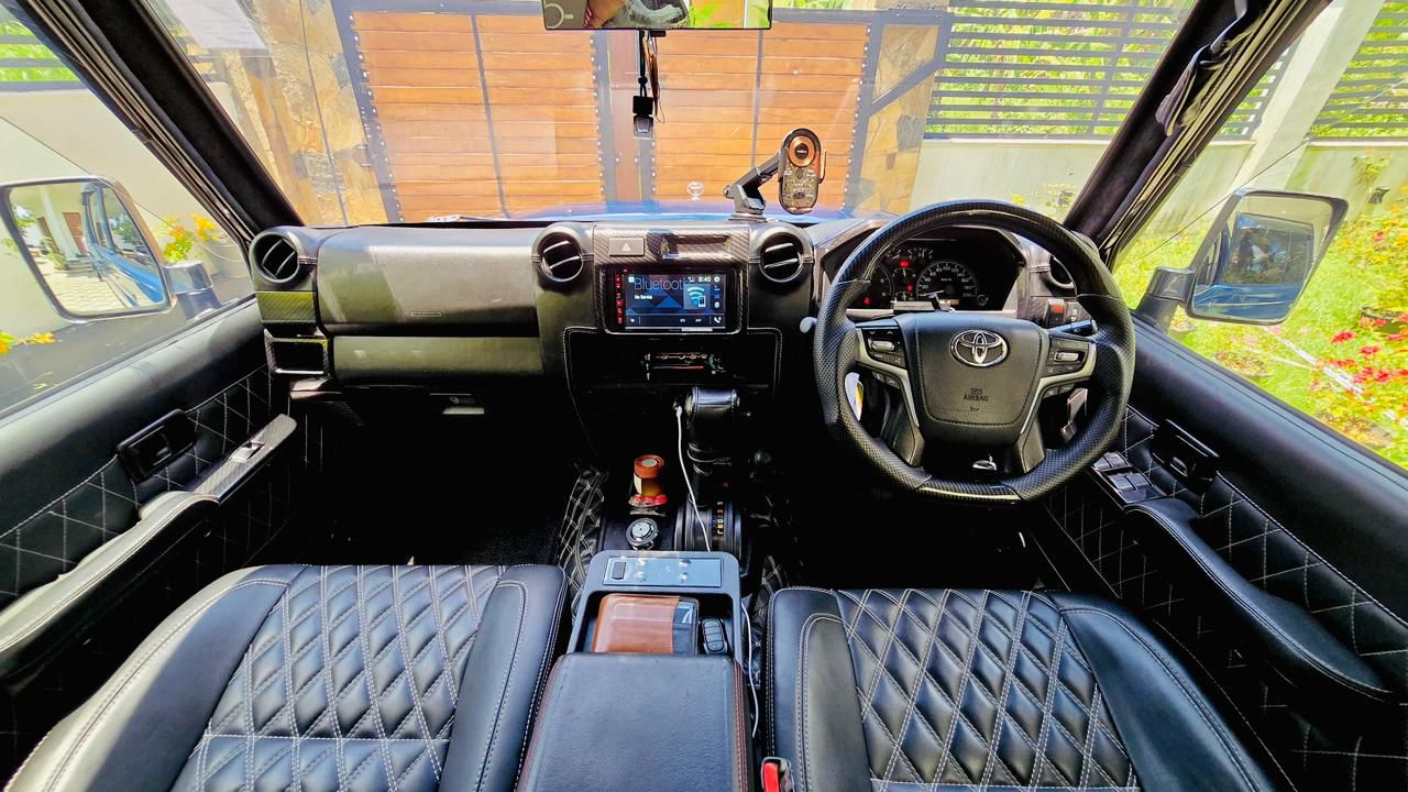 Toyota Land Cruiser 1999 - பயன்படுத்தப்பட்டது SUV sale in Sri Lanka - patpat.lk