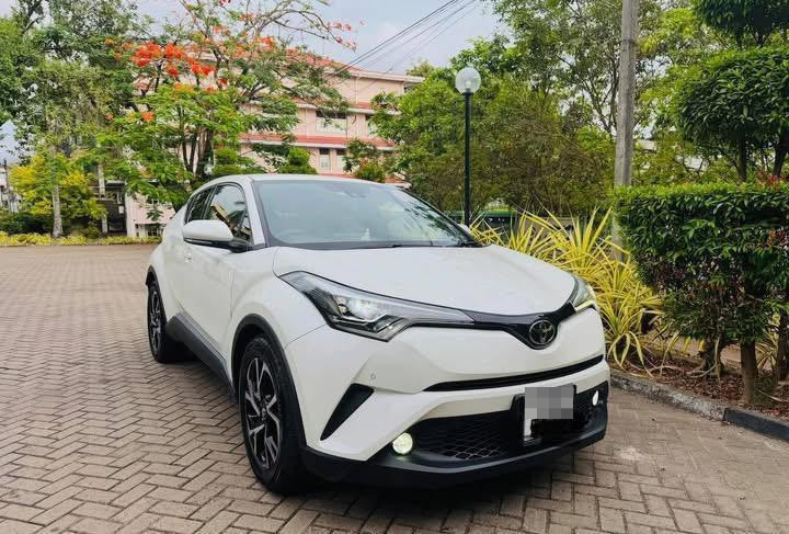 Toyota CHR 2017 - பயன்படுத்தப்பட்டது SUV sale in Sri Lanka - patpat.lk