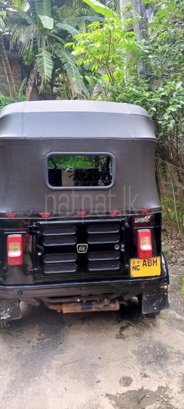 Bajaj 4 stroke 2016 - பயன்படுத்தப்பட்டது முச்சக்கர வண்டி sale in Sri Lanka - patpat.lk