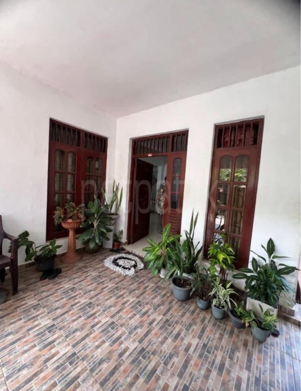 House for Sale in Boralesgamuwa