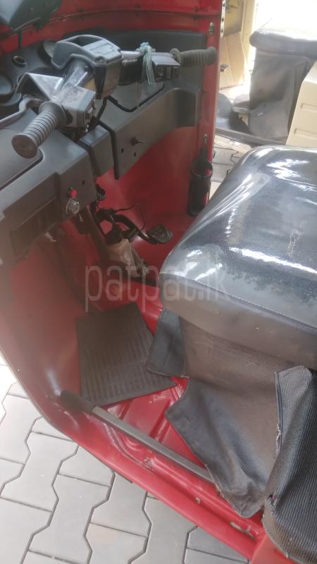Bajaj Three Wheel 2012 - භාවිතා කරන ලද ත්‍රිරෝද රථය sale in Sri Lanka - patpat.lk