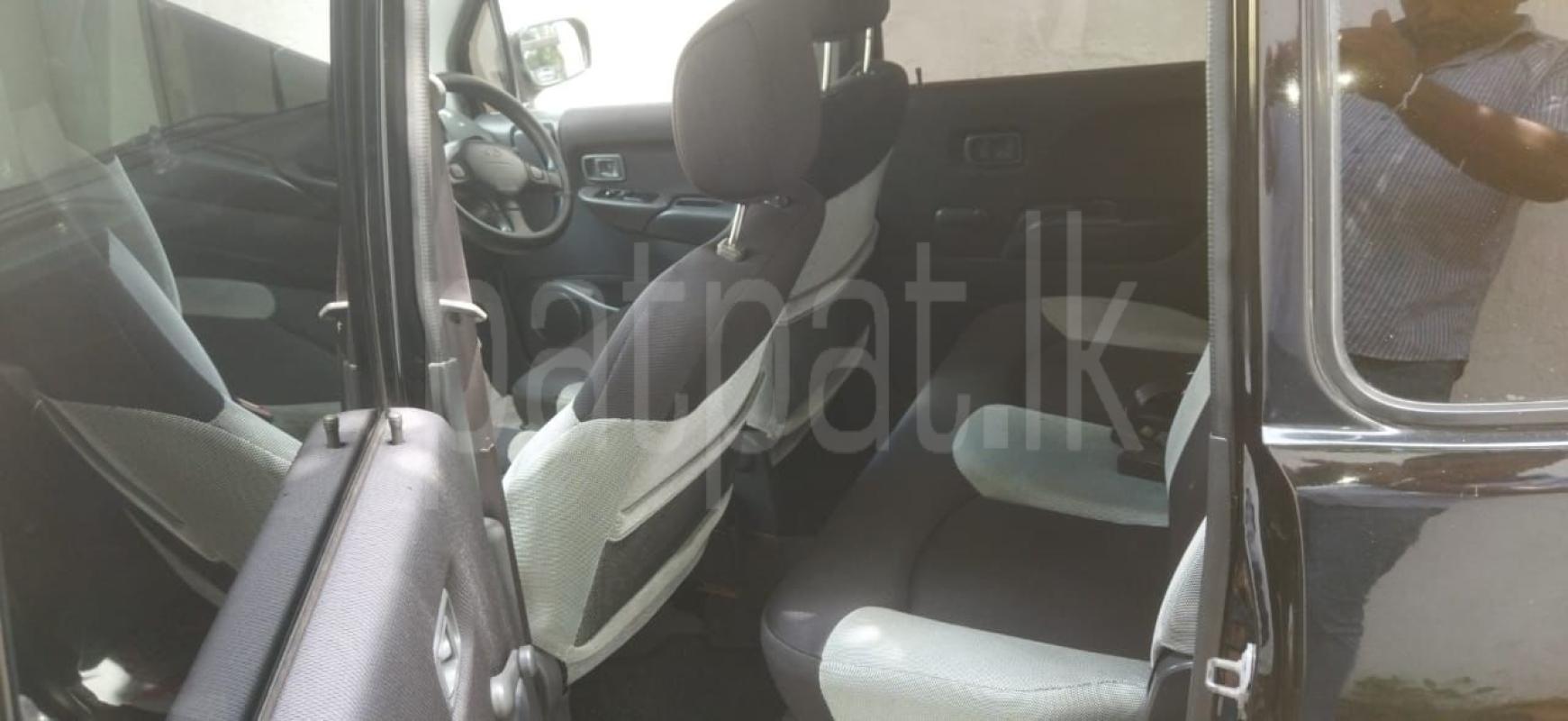 Perodua Kenari 2007 - பயன்படுத்தப்பட்டது கார் sale in Sri Lanka - patpat.lk