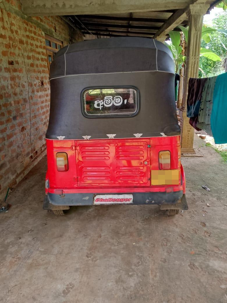 Bajaj Three Wheel 2003 - භාවිතා කරන ලද ත්‍රිරෝද රථය sale in Sri Lanka - patpat.lk
