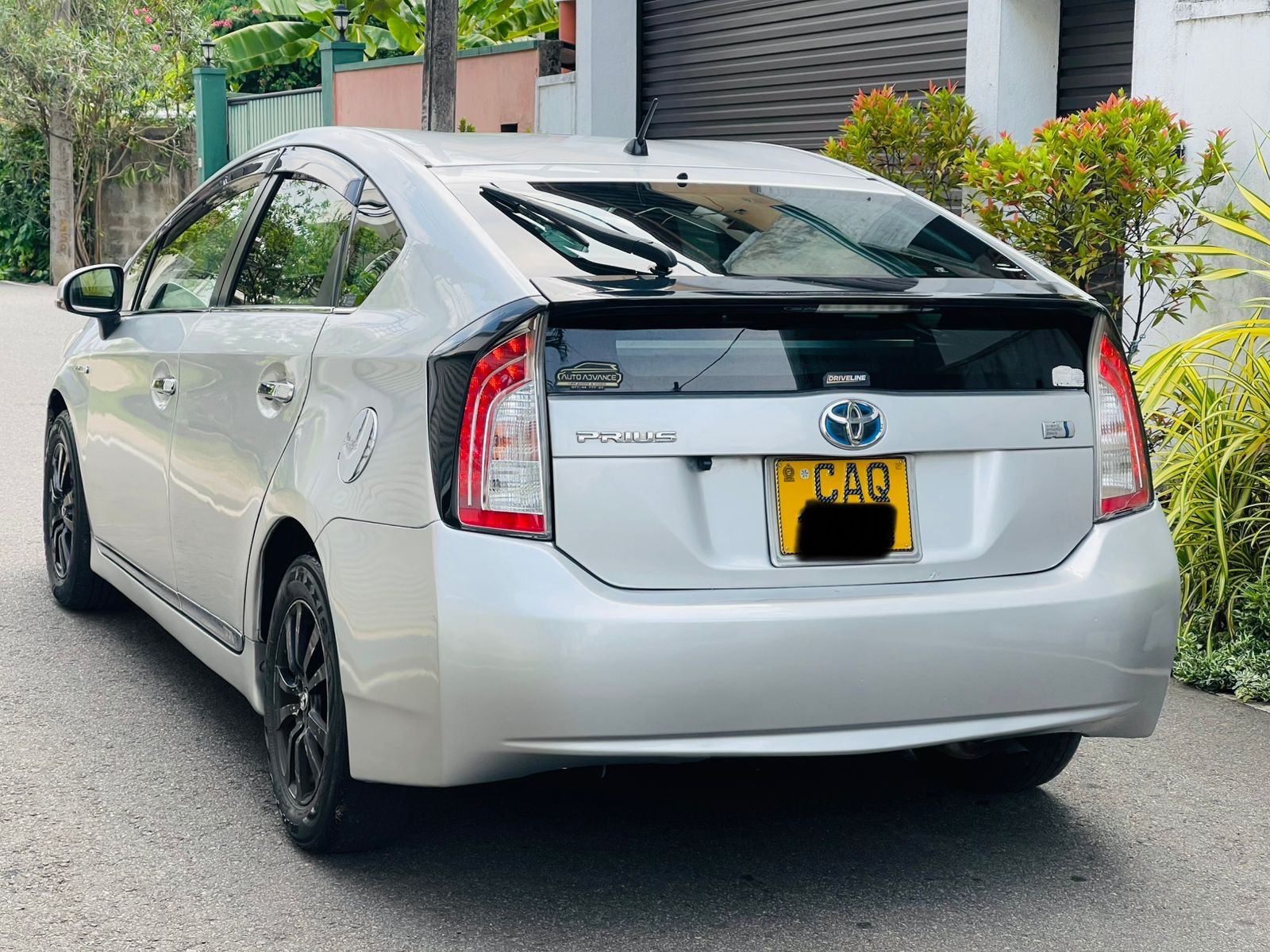 Toyota Prius 2013 - பயன்படுத்தப்பட்டது கார் sale in Sri Lanka - patpat.lk